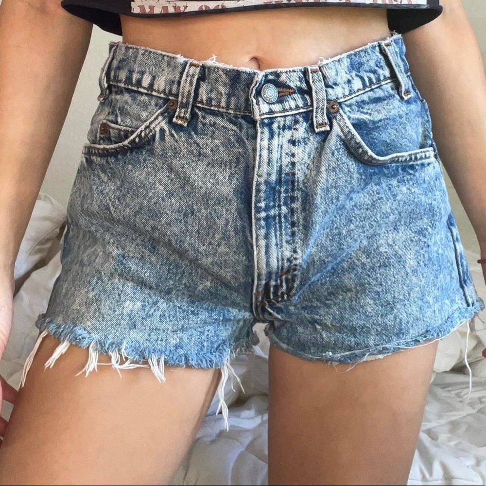 Vintage Acid Wash Levis Shorts